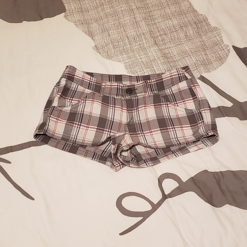 H&M - Plaid Shorts - Size 6
